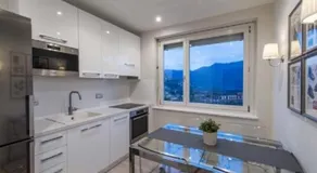 Apartment Elegante Penthouse-Wohnung mit Seeblick by Interhome - Image 3