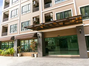 B2 Sriracha Premier Hotel - Image 5