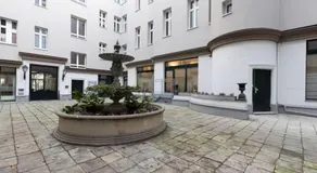 Jomi Stays Berlin - Kudamm - Image 4