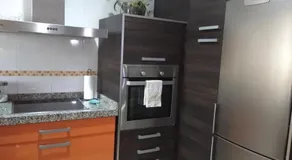 Cozy apartment in Orense of 45 m² with parking - Image 3