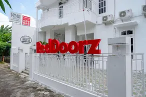 RedDoorz Syariah at Omah Putih Godean - Image 3