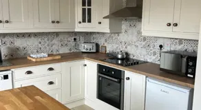 4 Castle Court - Image 4
