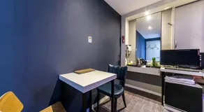 Donkey Hotel - Image 4