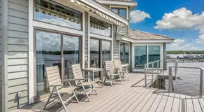 FEATURED ON HGTV'S MY LOTTERY DREAM HOME! Private dock, 15 minute boat ride to Crab Island, 20 minute drive to Destin, Pet Friendly - Image 5