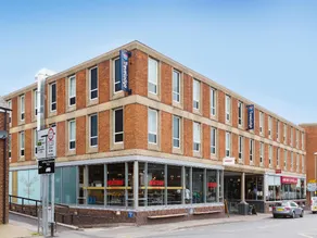 Travelodge Market Harborough - Image 5