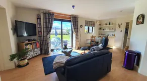 Lindas Retreats Self catering accommodation 1 bedroom cottage or 3 bedroom House - Image 2