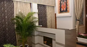pitambara studio apartment with kitchen - Image 4