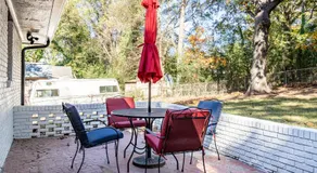 Modern 3BR Home Near LakePoint with Fenced Yard - Image 4