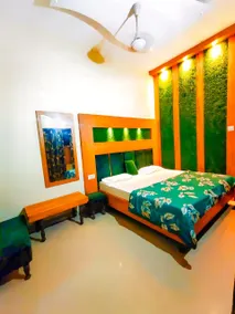 Goroomgo Hotel Revoli Amritsar - Image 2