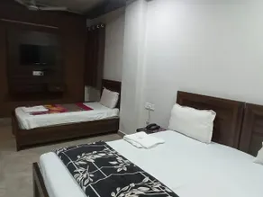 Jbk hotel river badrinathji - Image 2