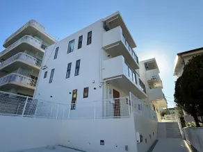Onna Houses - Image 4