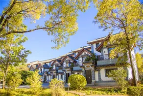 Lijiang Guanfang Hotel Garden Villas - Image 2