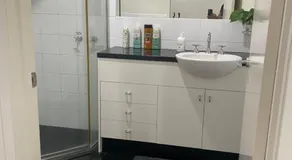 Convenience & Luxury Apartment - Image 5