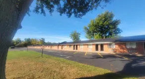 Orchard Park Motel - Image 5