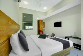 Hotel O Star - Image 2