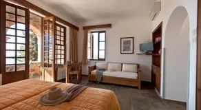 Kalamitsi Hotel - Image 2