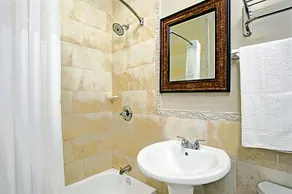 Sun and Surf Inn - Image 3