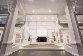 White House Hotel - Image 5