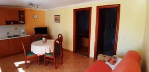 App 1 - Image 3