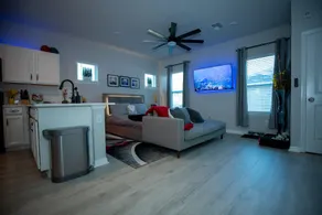 Pet Friendly Modern Zen Studio Retreat with Hot Tub - Image 2