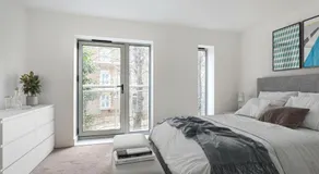 Rochester Lux Stay Townhouse 2 - Image 2