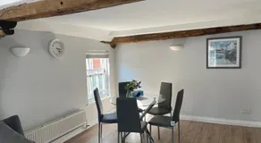 Colchester Town Duplex Apartment - Image 5