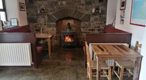 Aille River Hostel Lodge - Image 4