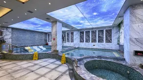 Shanghai Yaochi Royal Water Hotel - Image 3