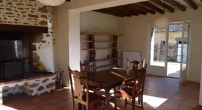 Charmante Ferme Rénovée avec Terrasse à 7 km du Mans, 8 Couchages, TV, Internet, Cuisine Équipée - FR-1-410-254 - Image 3