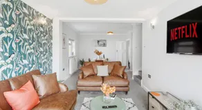 Grab a Deal Today! Massive Home For Contractors & Parking for 4 - Image 2