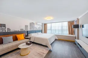 Bo Yue Apartment (Huangpu KARFUN WORLD Branch) - Image 5
