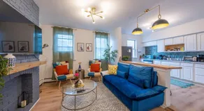 5BR 3BTH House, Steps to Bars, Dining, NYC Access with GameRm, Backyard with BBQ and Parking - Image 2