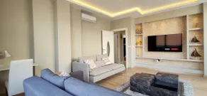 Modern Decorated Fascinating Comfy Flat in Center - Image 5