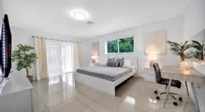 Two Neighboring Villas in The Heart of Miami - Image 2