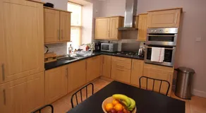 Sebright Holiday Apartment - Image 2
