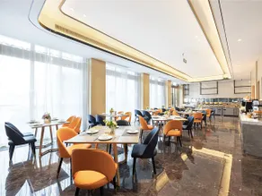 Country Inn & Suites by Radisson Shenzhen International Convention and Exhibition Center - Image 3