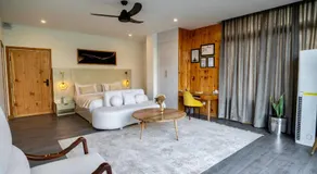 Tibet Hotel - Image 2