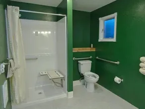 OYO Hotel Medford North OR - Image 4