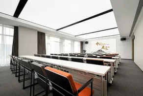 Zhengzhou Finance Island Tsinghua Affiliated School Atour Hotel - Image 5