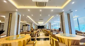 Khách Sạn HOLIDAY CỬA LÒ - Image 3