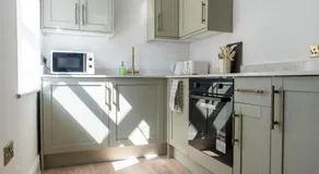 Flat 9- 1BR - Image 2