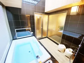 Hotel Opera - Image 5