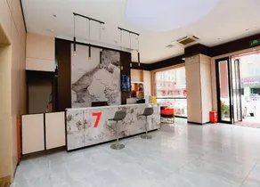 7 Days Inn (Huangbu Huacheng Bus Station Branch) - Image 5