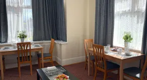 St Anne's Road Guest House - Image 3