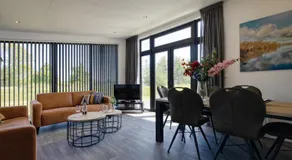 Recreatiepark Jachthaven De Veerstal Lathum - Luxe Chalet - Image 4