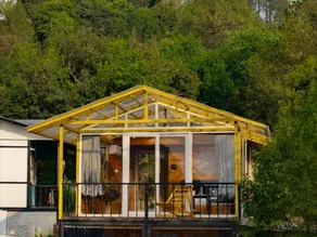 Van Shanti Stays - Image 2