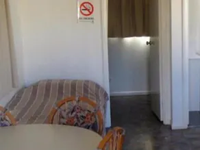Inland Oasis Motel - Image 3