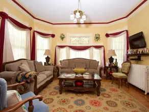 Sylvia's Irish Inn - Image 3