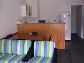 Acacia Lodge Motel - Image 5
