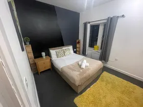 The Cosby Suite - Image 2